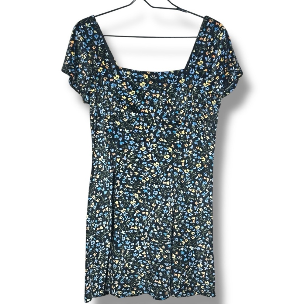 Planet Gold Black Small Floral Print Velvet Short Cap Sleeves Flared Mini Dress - Picture 13 of 15